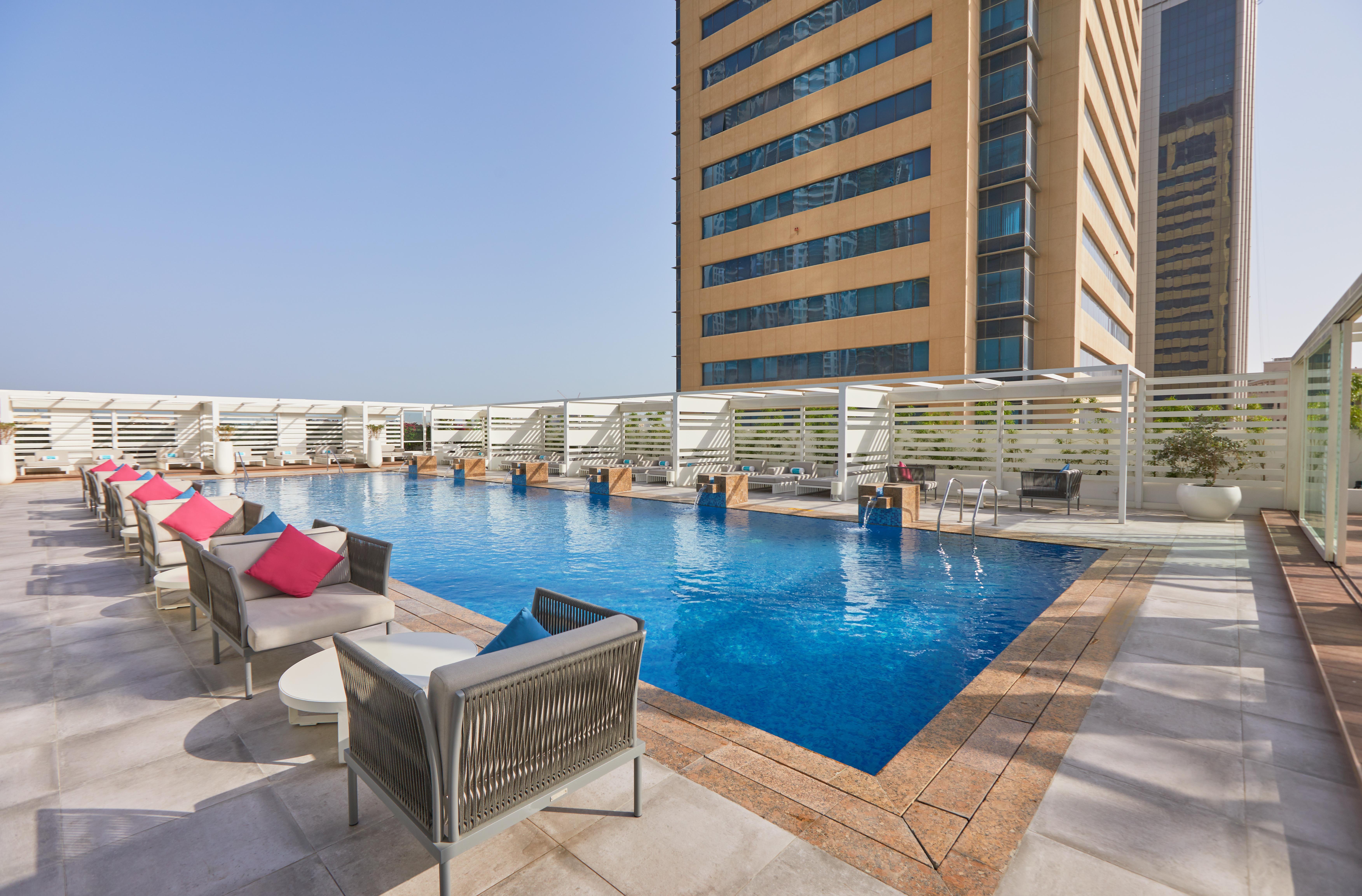 Media One Hotel Dubai Exterior foto