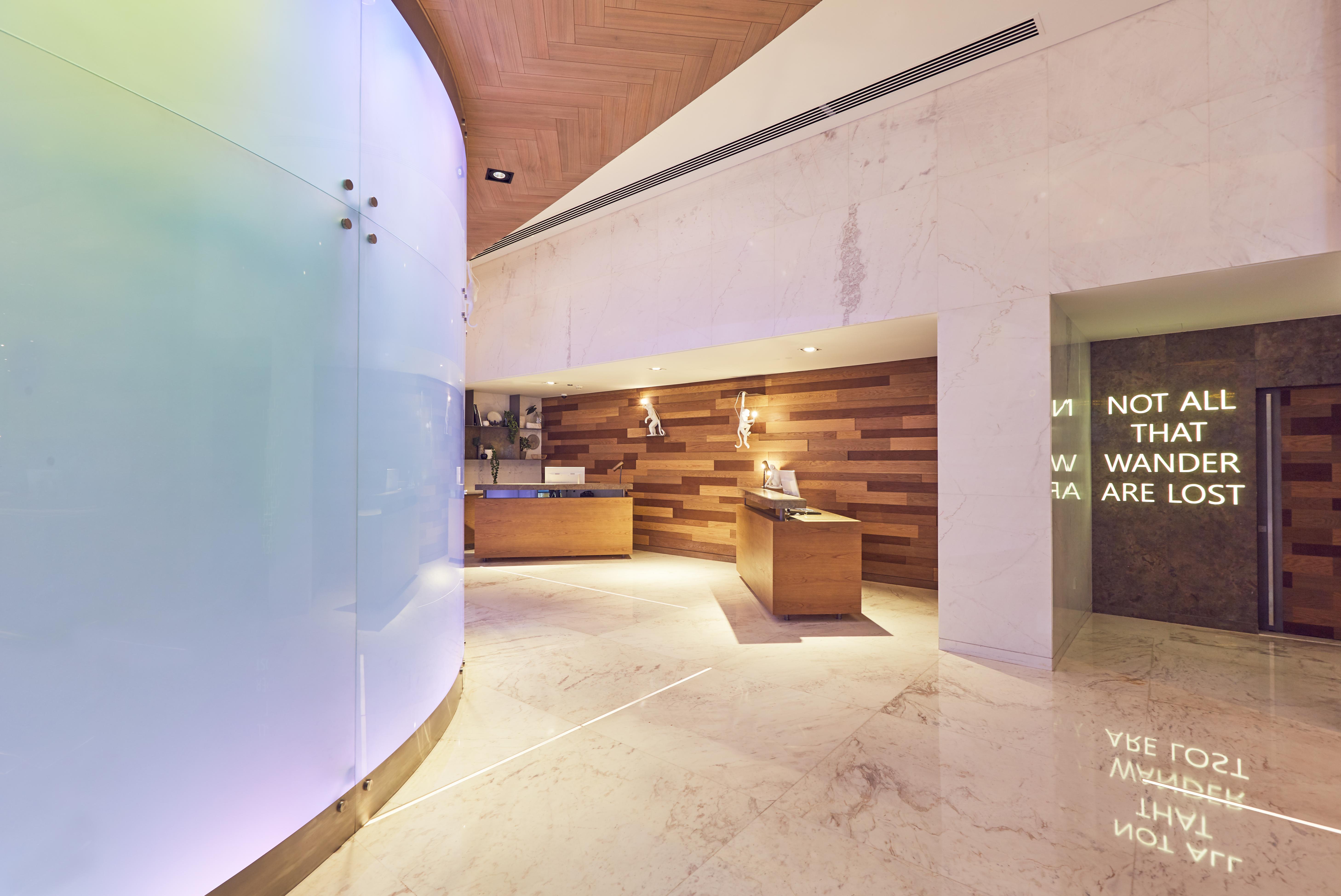Media One Hotel Dubai Exterior foto