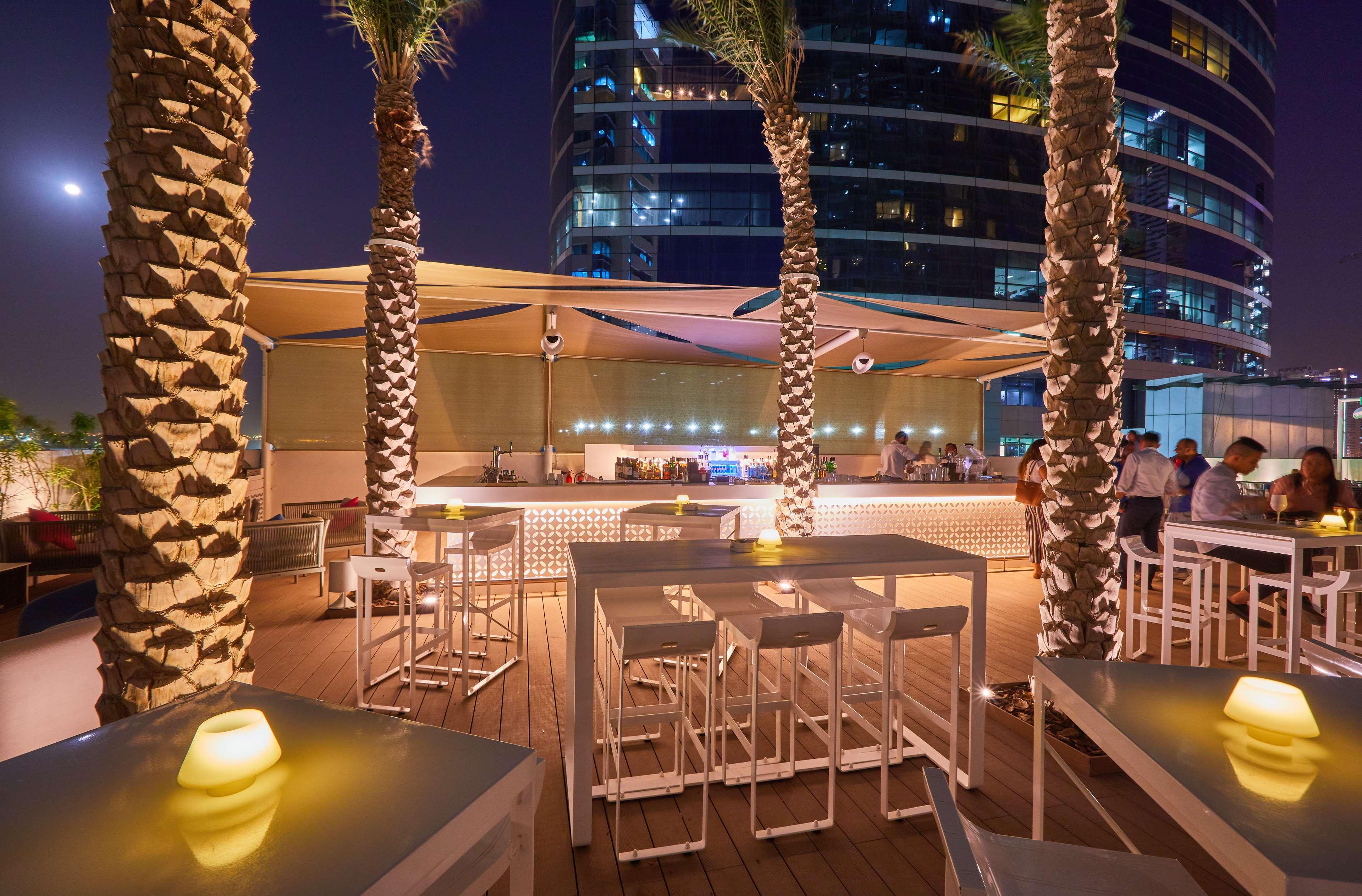 Media One Hotel Dubai Exterior foto